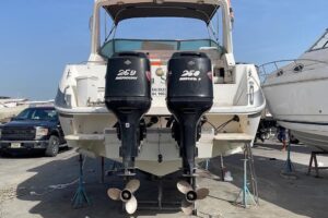 For Sale: 1990 Sea Ray Baby Yacht – Impeccable Condition and Ready to Sail