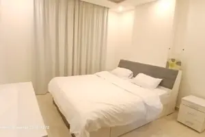 Modern Busaiteen 1BHK Apartment for Sale: Fully-Furnished with 2 Baths, Pool, Gym & Lobby Access