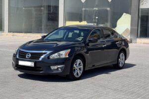 For Sale: 2015 Nissan Altima in Excellent Condition