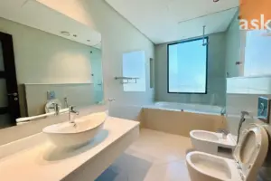 Modern Two-Bedroom Apartment with Stunning Views in Reef Island