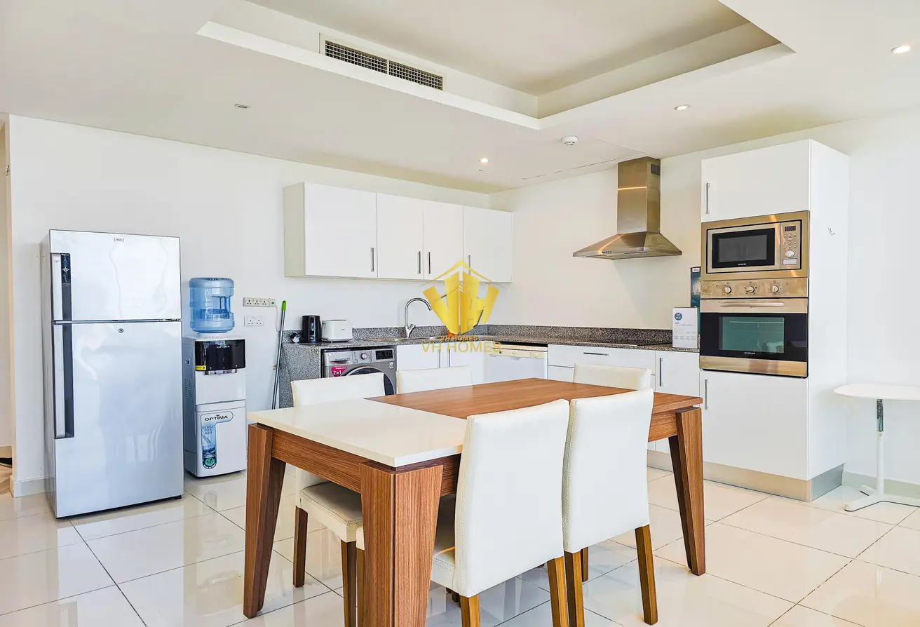 Spacious Sea-View Duplex Apartment for Rent in Al Juffair – Modern Design, Expansive Layout, Stunning Views