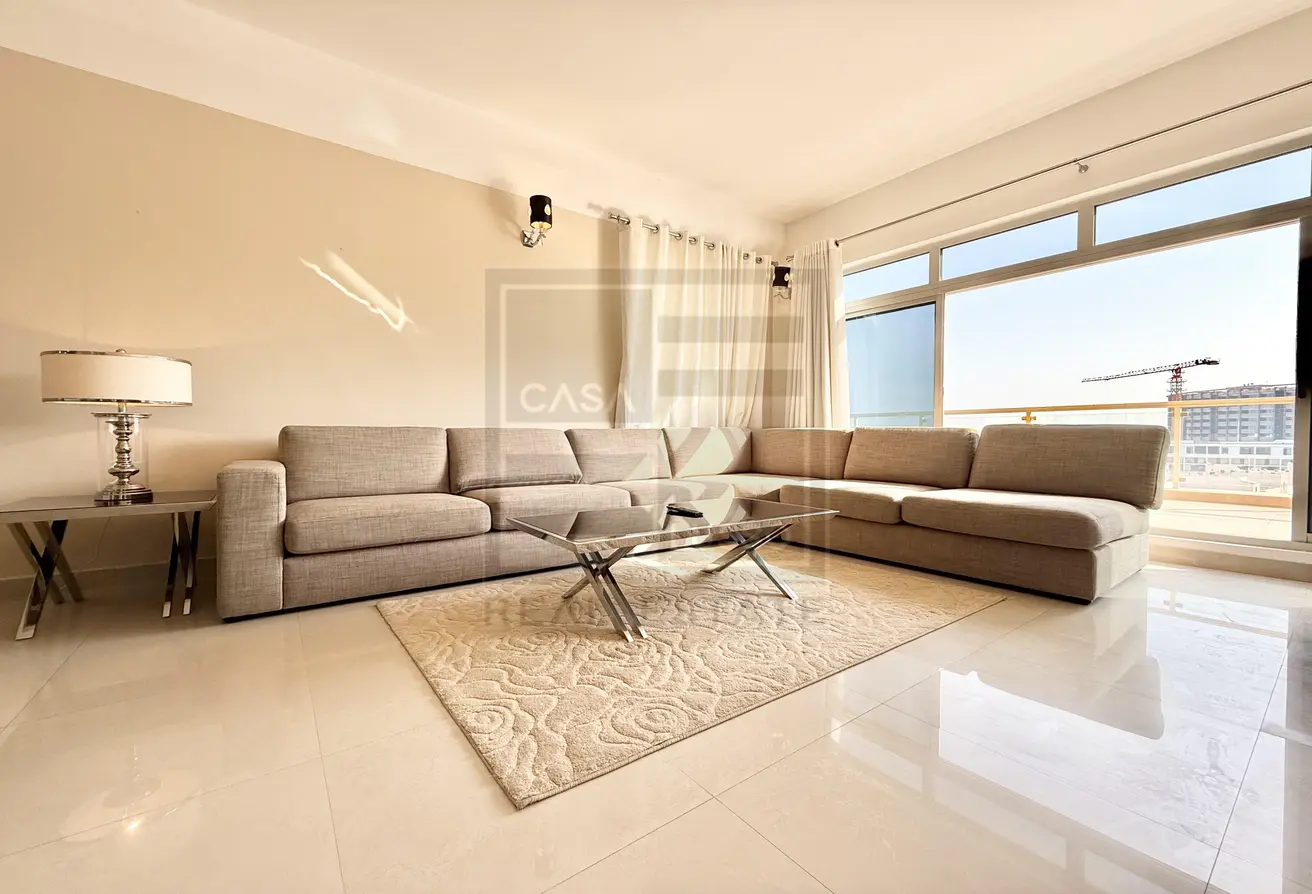 Spacious Penthouse for Rent in The Lagoon: Huge Terrace with Sea View | Navy-Approved