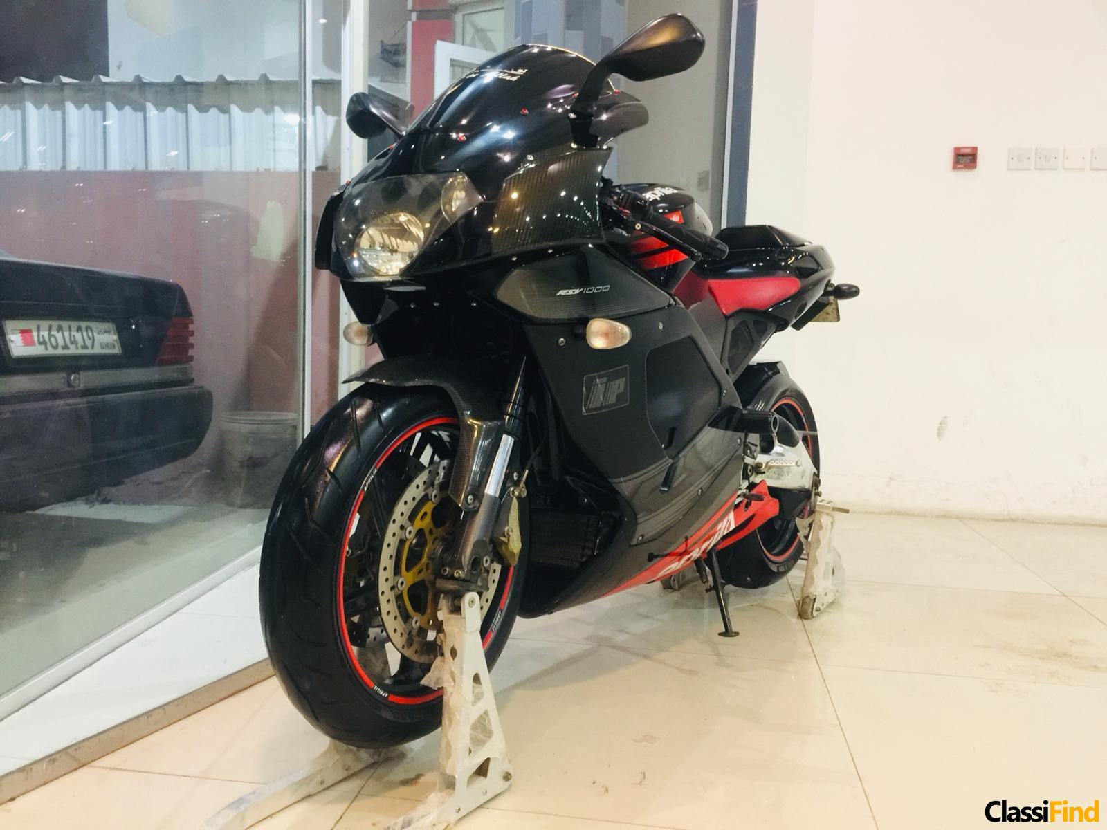 2003 أبريلليا RSV 1000 للبيع – تم الحفاظ عليها بشكل مثالي مع عدد كيلومترات منخفض