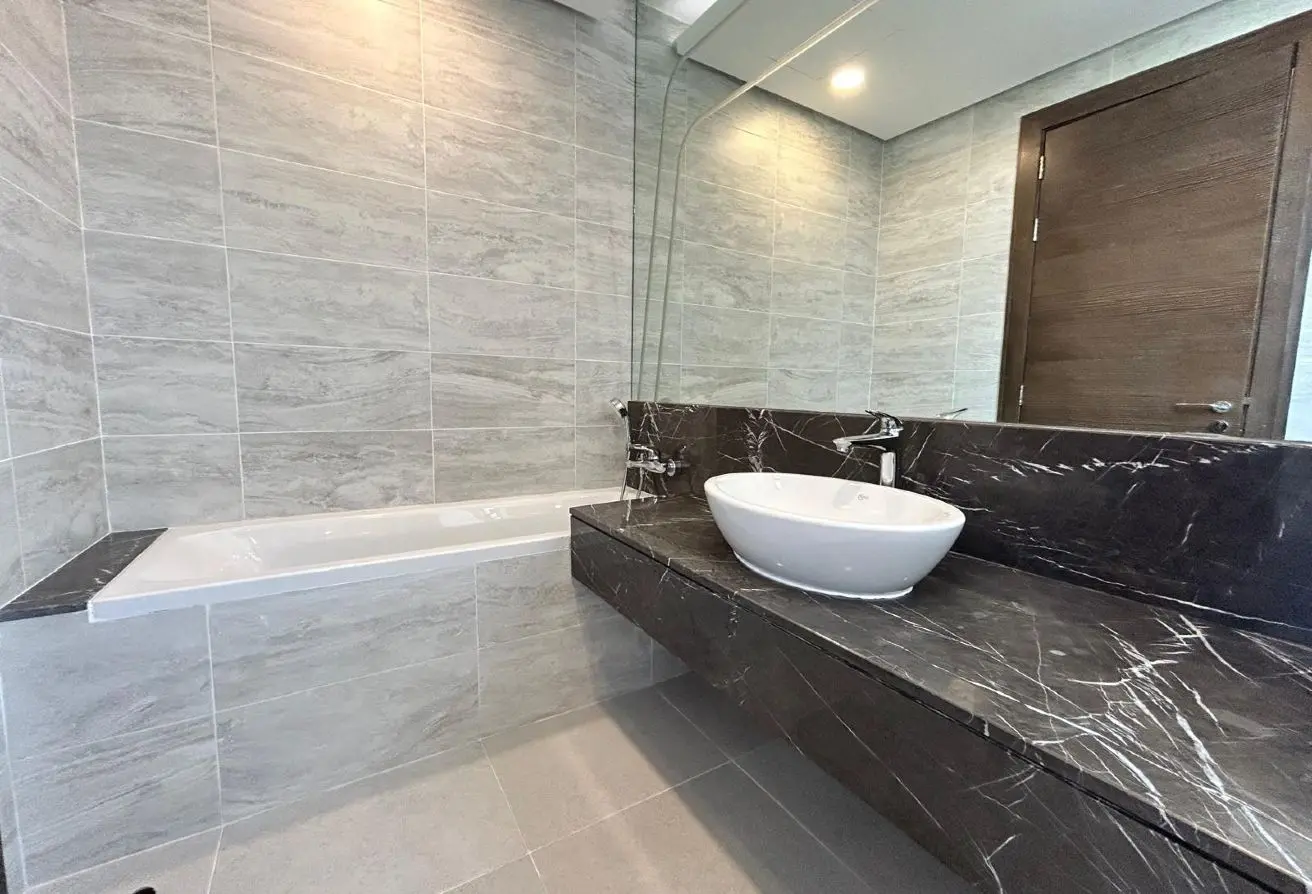 Spacious Apartments for Rent in Mahooz: Balcony, Comfort, and Proximity to Manama