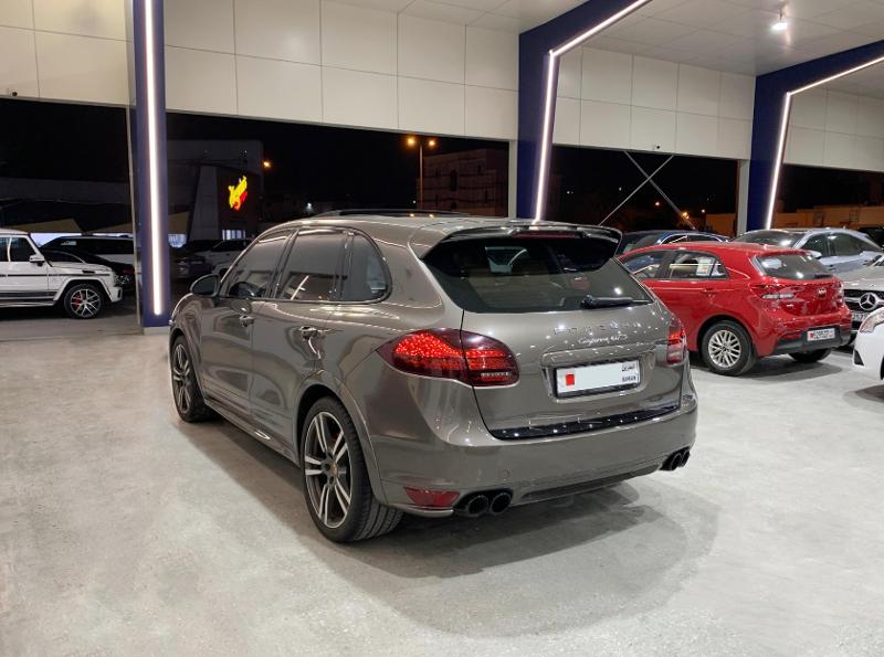 2013 Porsche Cayenne for Sale – Excellent Condition BHD6,800