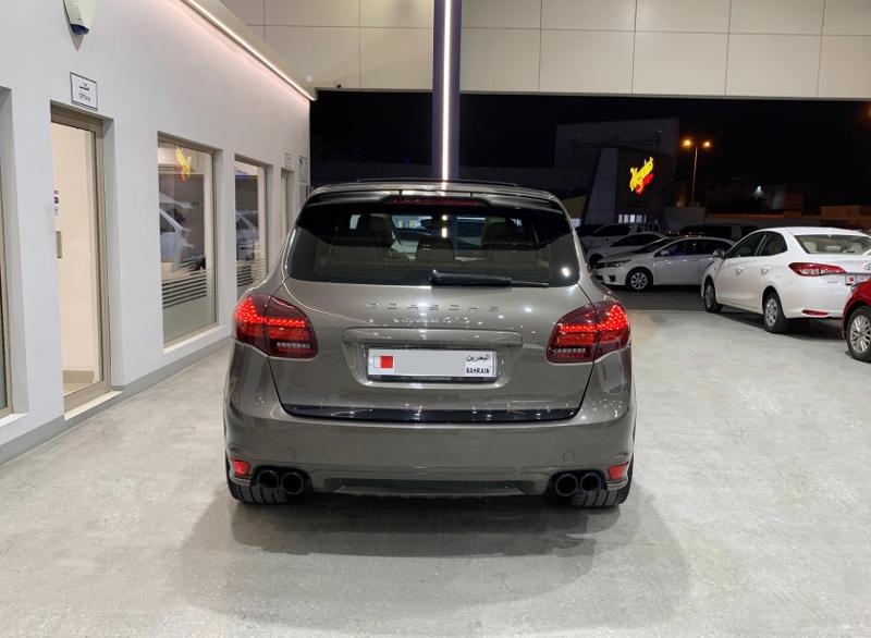 2013 Porsche Cayenne for Sale – Excellent Condition BHD6,800