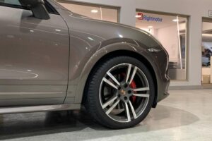 2013 Porsche Cayenne for Sale – Excellent Condition BHD6,800