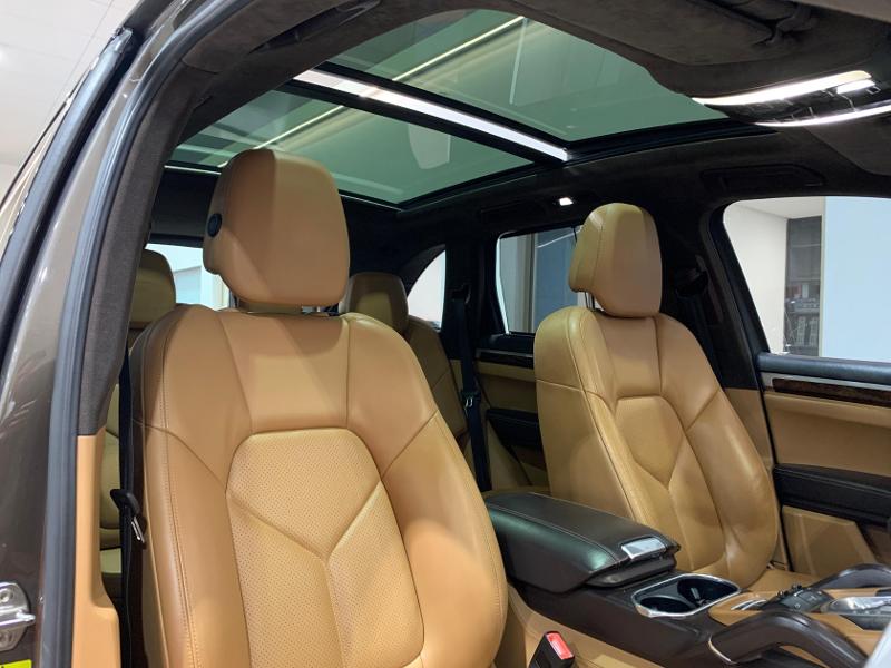 2013 Porsche Cayenne for Sale – Excellent Condition BHD6,800