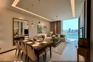 Extravagant, High-End Amenities Apartment in Prime Location