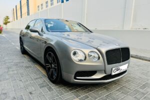 Bentley Continental Flying Spur 2017 – Luxurious High-Performance Sedan with Advanced Features