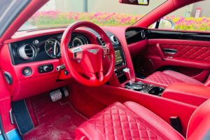 Bentley Continental Flying Spur 2017 – Luxurious High-Performance Sedan with Advanced Features