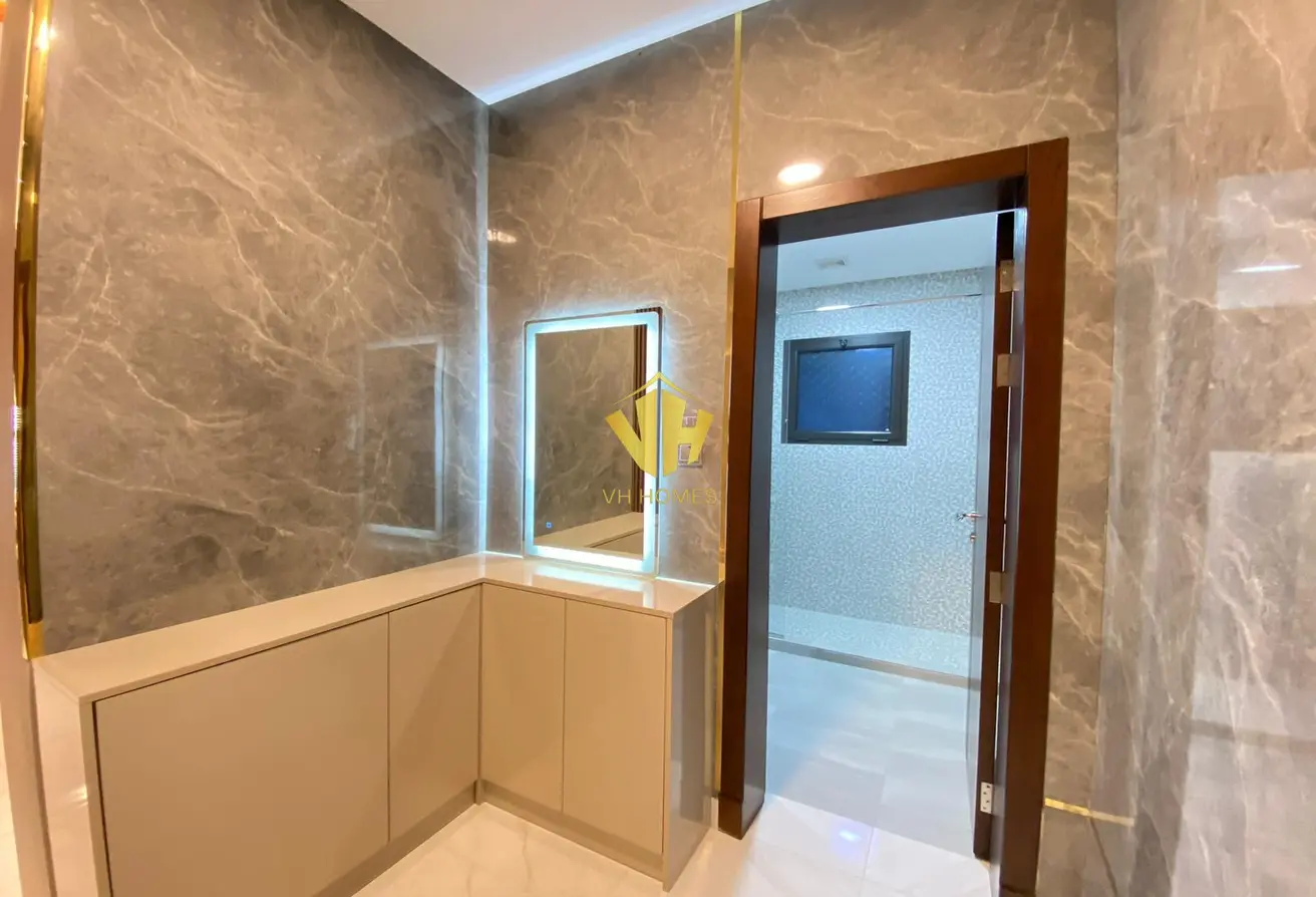 Modern Furnished Family Apartment for Rent in Prime Busaiteen Location