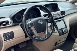 2015 Honda Odyssey for BHD3,950