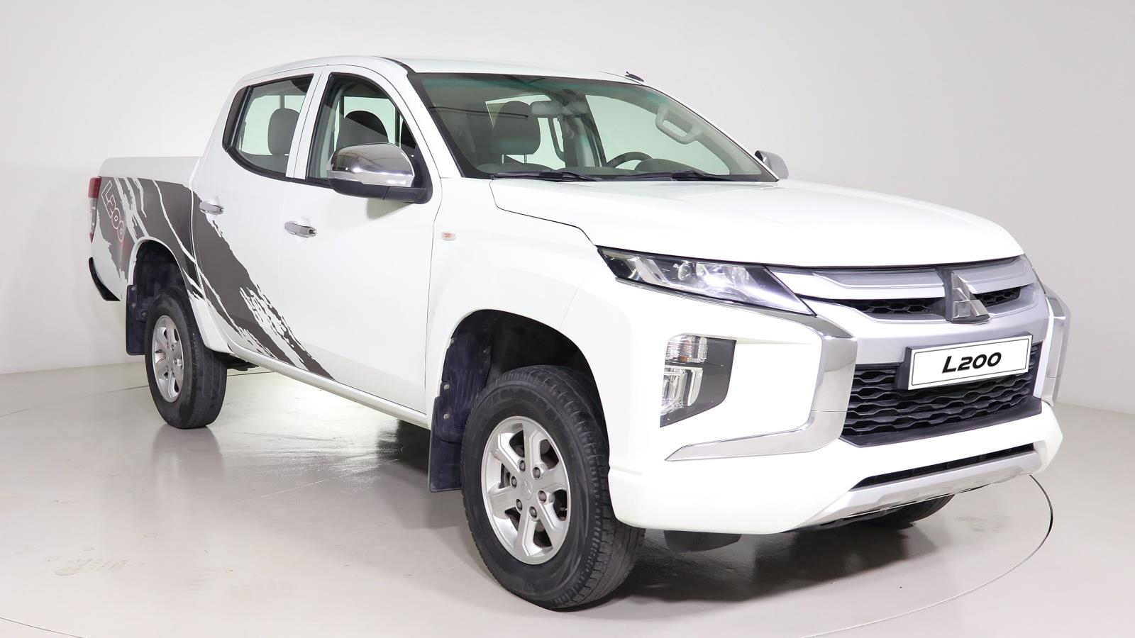Mitsubishi pickup L-200 D/C 4WD