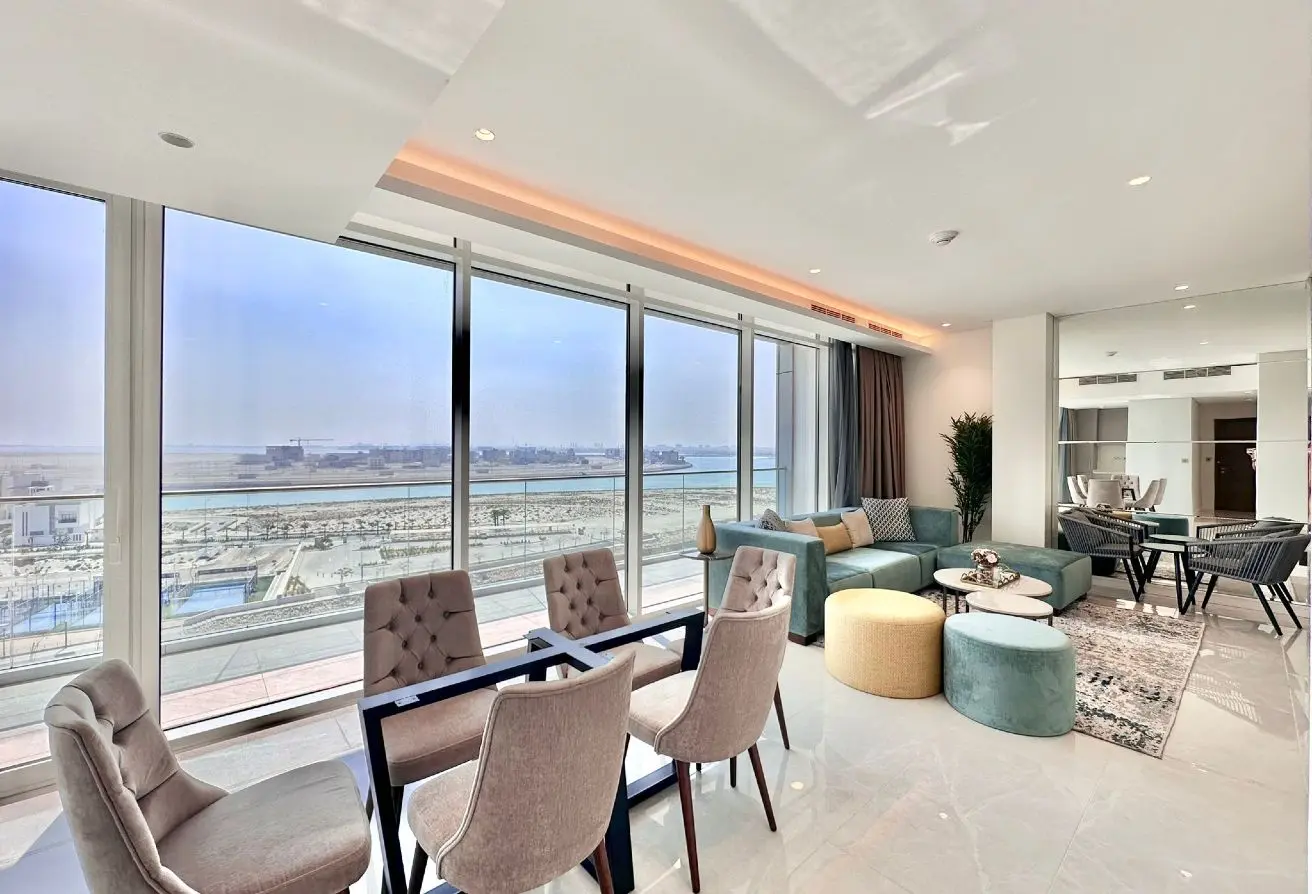 Luxury Canal View Apartments for Sale with 7-Year Payment Plan and High ROI – Freehold Opportunity
