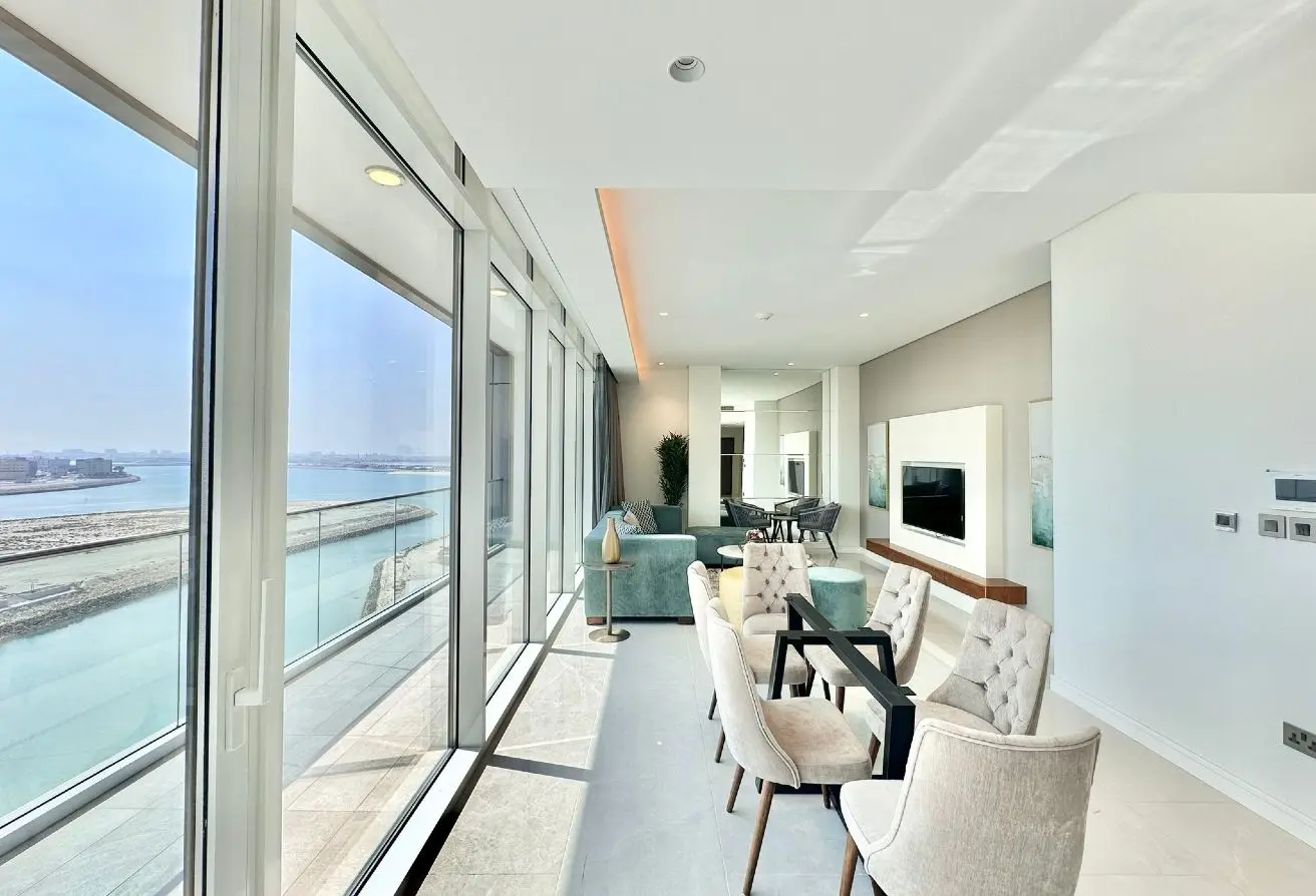 Luxury Canal View Apartments for Sale with 7-Year Payment Plan and High ROI – Freehold Opportunity