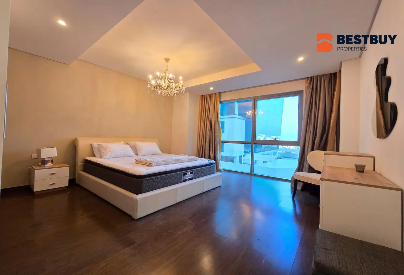 Spacious and Modern Apartments for Rent in Prime Amwaj Avenue Location