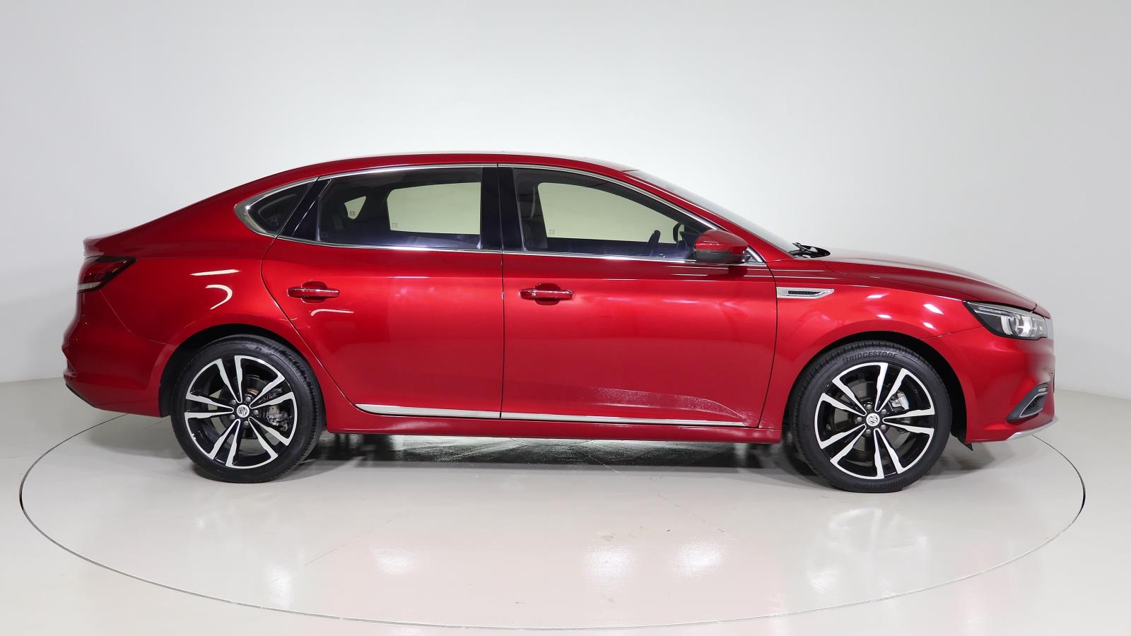 MG6 1.5T LUX