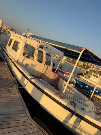 2012 35-Foot Boat for Sale – Excellent Condition, Fully Equipped and Ready to Sail