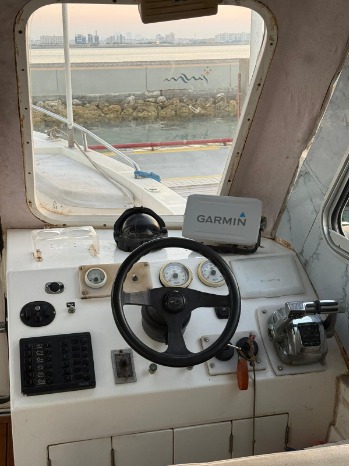 2012 35-Foot Boat for Sale – Excellent Condition, Fully Equipped and Ready to Sail