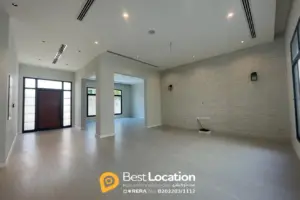 Luxurious Saar Villas for Sale: Featuring Laundry, Elevator, Dressing Area, and Garden Amenities