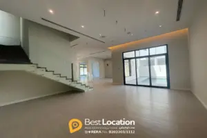 Luxurious Saar Villas for Sale: Featuring Laundry, Elevator, Dressing Area, and Garden Amenities