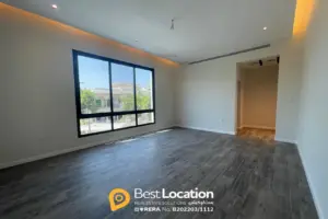 Luxurious Saar Villas for Sale: Featuring Laundry, Elevator, Dressing Area, and Garden Amenities
