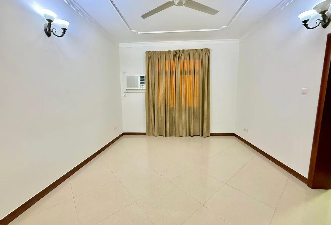 Modern 2-Bedroom Apartment in Tubli – Prime Location with Amenities!