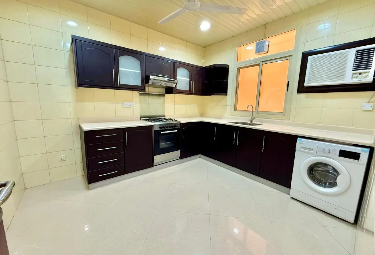 Modern 2-Bedroom Apartment in Tubli – Prime Location with Amenities!