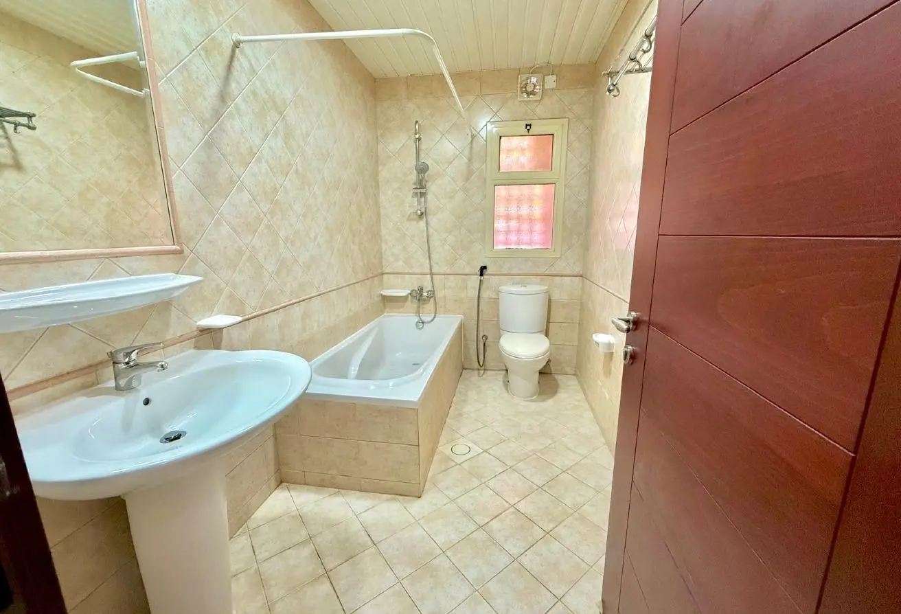 Modern 2-Bedroom Apartment in Tubli – Prime Location with Amenities!