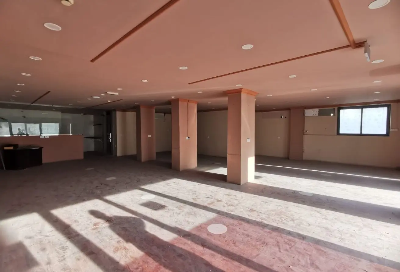 Commercial Shop for Rent – 240 sqm Ideal for Restaurant or Trading Business