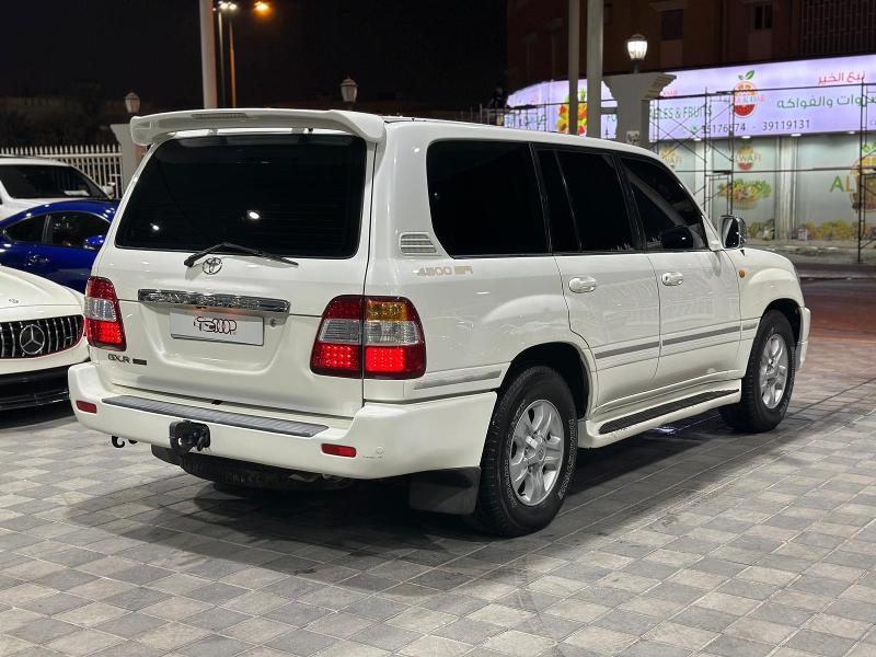 For Sale: Toyota Land Cruiser – Excellent Condition, Priced at BHD5,600