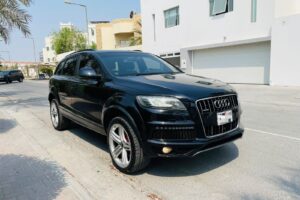 2013 Audi Q7- Luxurious Performance SUV with Advanced Features