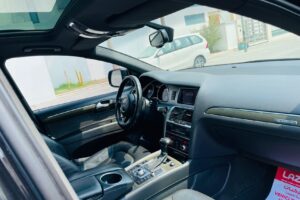 2013 Audi Q7- Luxurious Performance SUV with Advanced Features