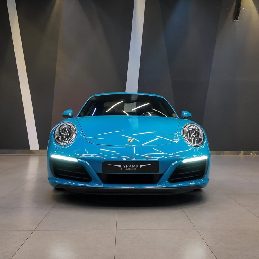 2017 Porsche 911 Carrera: High-Performance Luxury Sports Car with Iconic Design and Advanced Engineering