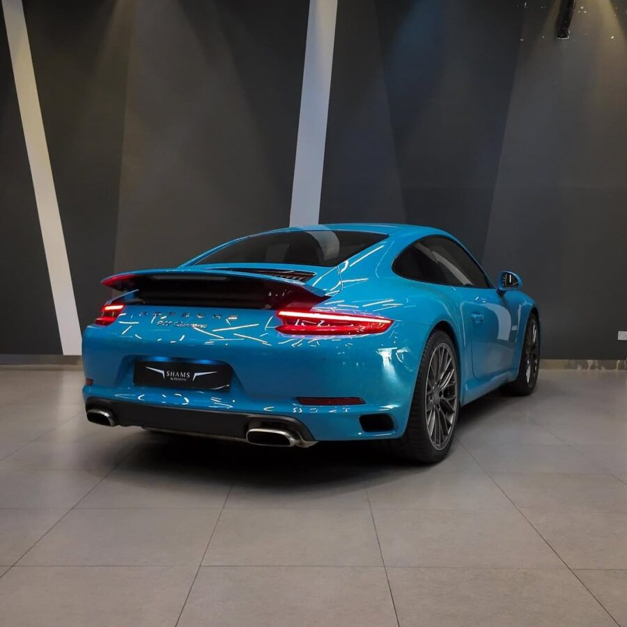 2017 Porsche 911 Carrera: High-Performance Luxury Sports Car with Iconic Design and Advanced Engineering