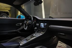 2017 Porsche 911 Carrera: High-Performance Luxury Sports Car with Iconic Design and Advanced Engineering