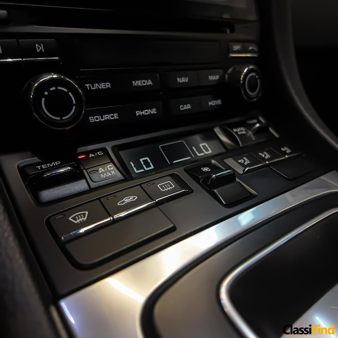 2017 Porsche 911 Carrera: High-Performance Luxury Sports Car with Iconic Design and Advanced Engineering