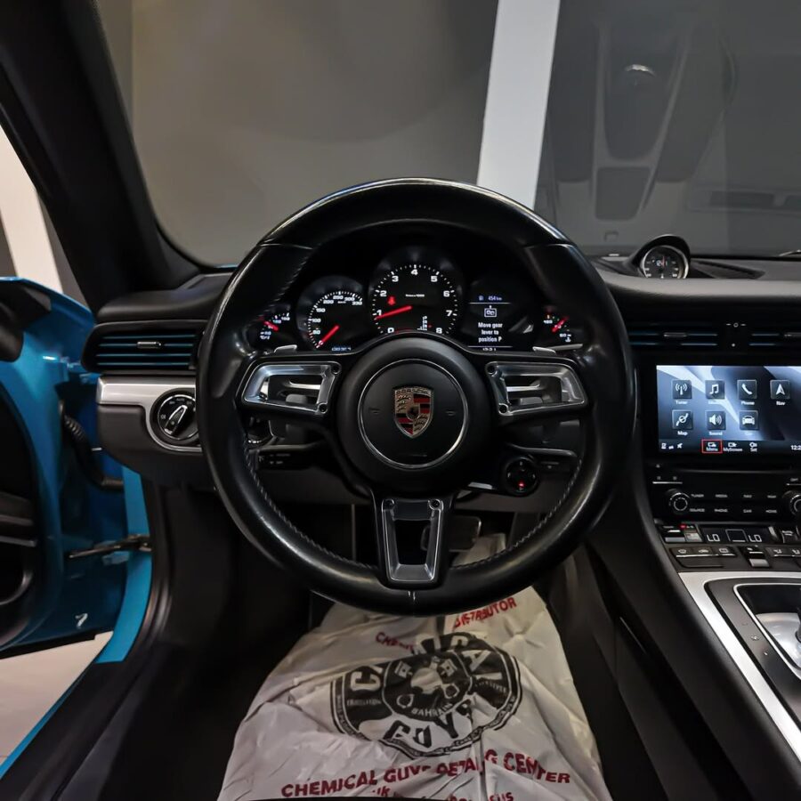 2017 Porsche 911 Carrera: High-Performance Luxury Sports Car with Iconic Design and Advanced Engineering