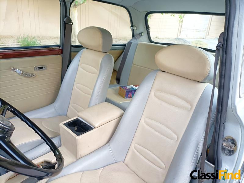 1980 Mini Cooper Classic Model – Vintage Icon with Timeless Appeal