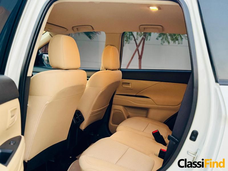 للبيع: ميتسوبيشي أوتلاندر 2021 – مسافة قليلة، مالك واحد، مجهزة بالكامل بميزات الأمان المتقدمة