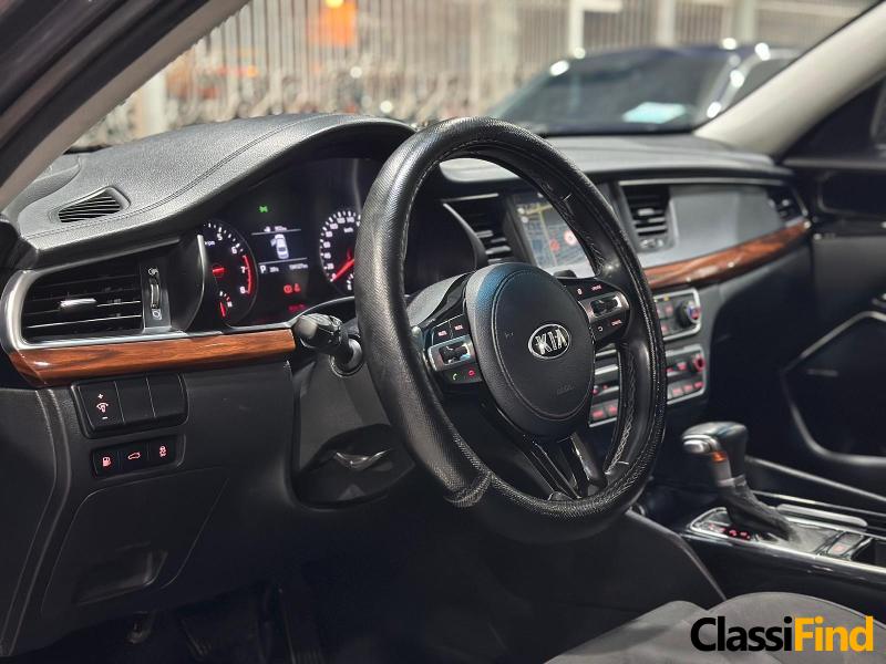 Cadenza V6: Advanced Performance and Luxury Sedan Redefined
