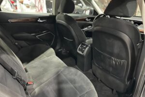 Cadenza V6: Advanced Performance and Luxury Sedan Redefined