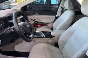 Cadenza V6: Advanced Performance and Luxury Sedan Redefined