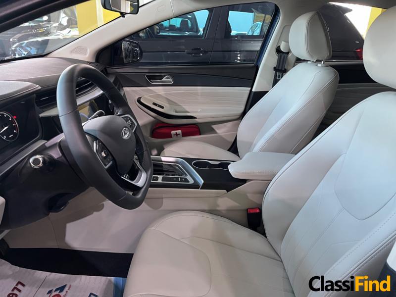 Cadenza V6: Advanced Performance and Luxury Sedan Redefined