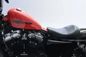 مثل جديد هارلي ديفيدسون سبورتستر 1200xl موديل 2020