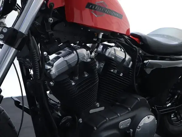 مثل جديد هارلي ديفيدسون سبورتستر 1200xl موديل 2020