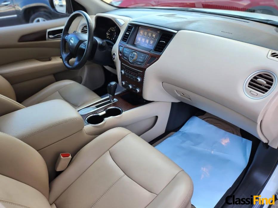 Nissan Pathfinder SV