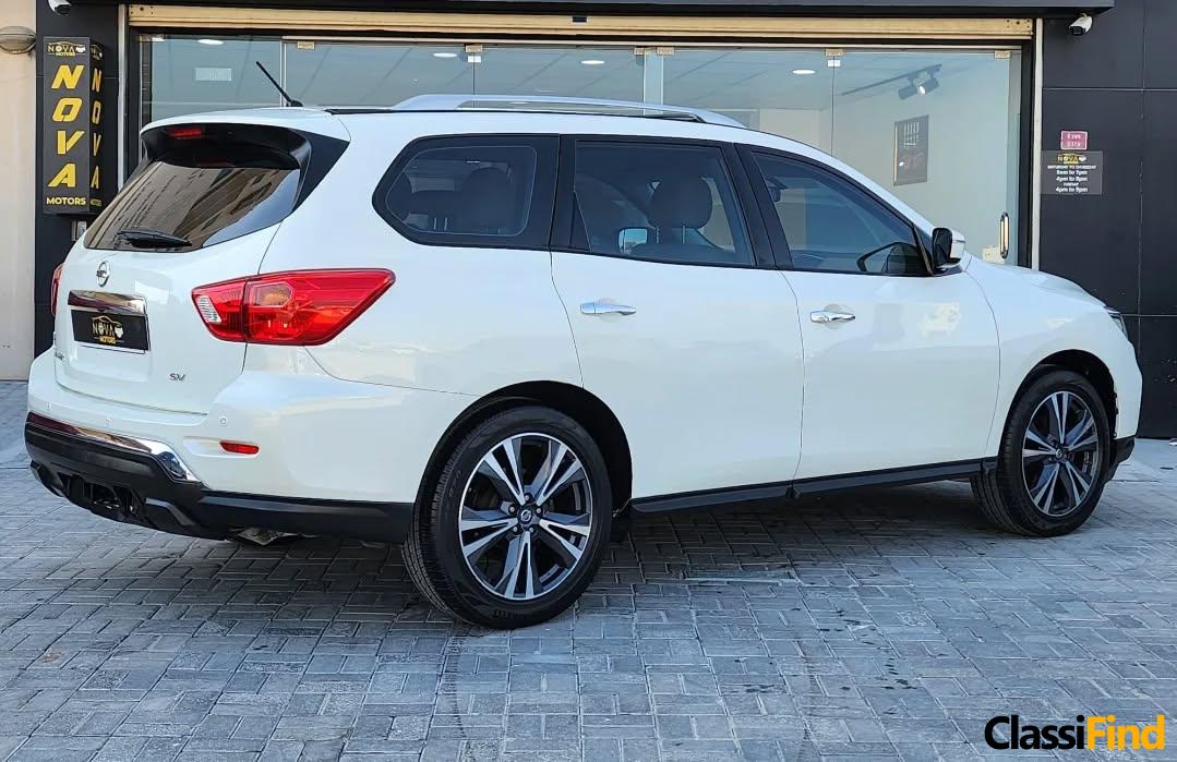 Nissan Pathfinder SV