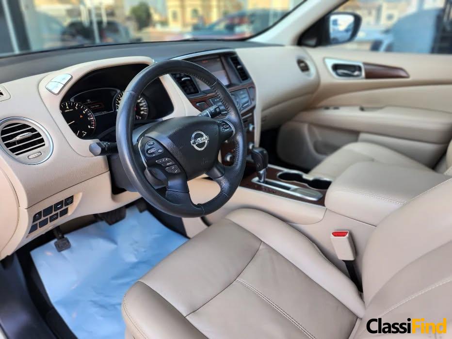 Nissan Pathfinder SV